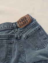 Load image into Gallery viewer, Faded Glory Spruce Jeans 4-5y
