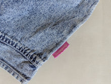 Load image into Gallery viewer, Oshkosh Acid Wash Shorts 4t
