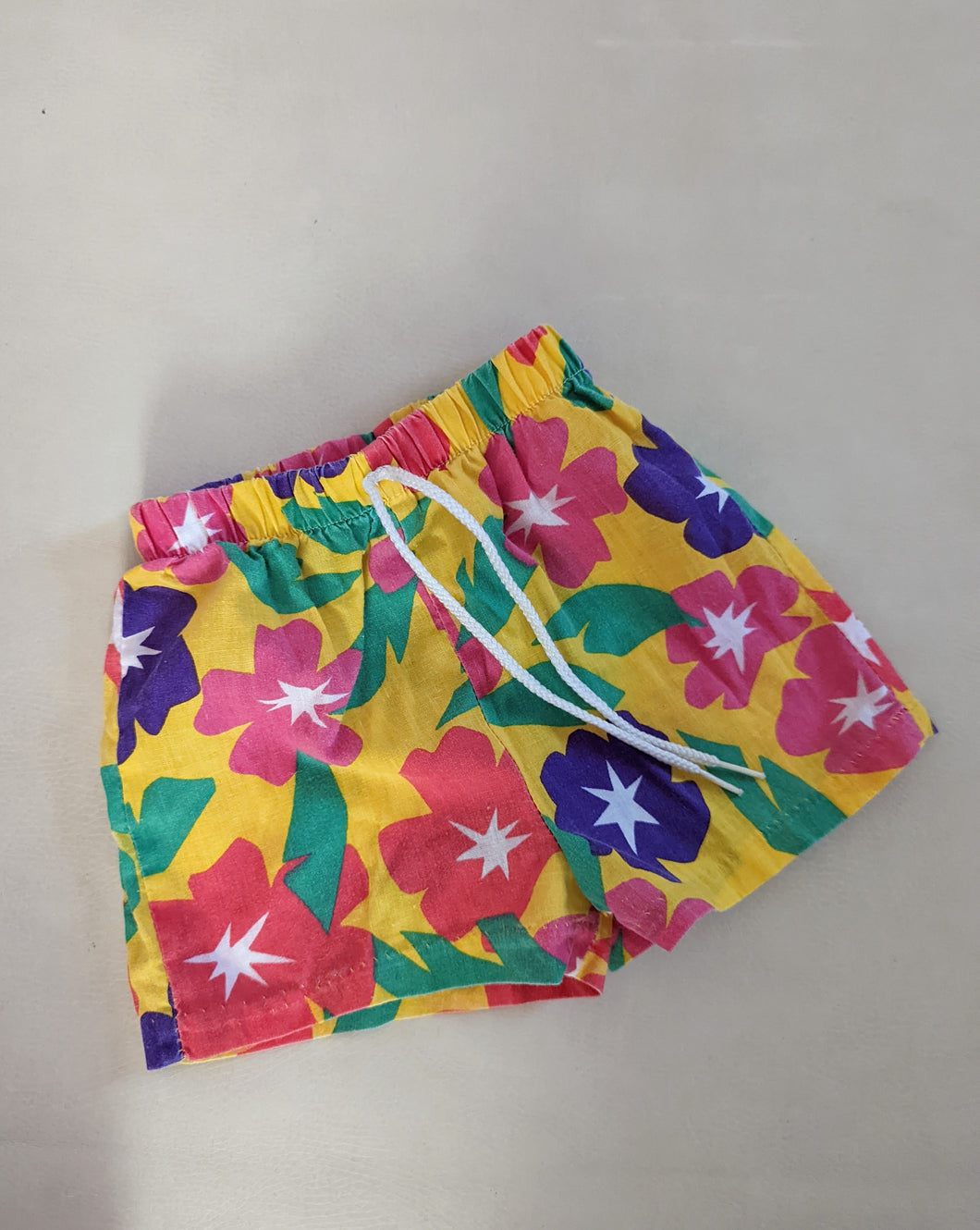 Hawaiian Floral Shorts 2t