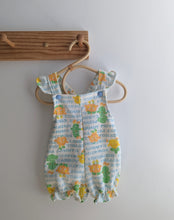 Load image into Gallery viewer, Carter&#39;s Veggie Romper 18m

