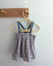 Load image into Gallery viewer, Levi&#39;s floral tank 3-4y
