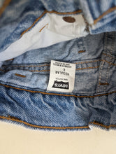 Load image into Gallery viewer, Levi&#39;s Orange Tab Jean Shorts 4t
