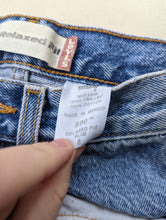 Load image into Gallery viewer, Levi&#39;s 550 Jeans 8y
