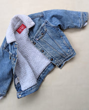 Load image into Gallery viewer, Levi&#39;s Sherpa Lined Denim Jacket 5y
