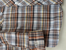 Load image into Gallery viewer, Plaid Button Up Shirt 6y

