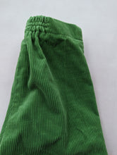 Load image into Gallery viewer, Green Corduroy Pants 6-7y
