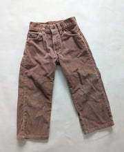 Load image into Gallery viewer, Levi&#39;s Tan Corduroy Pants 5y
