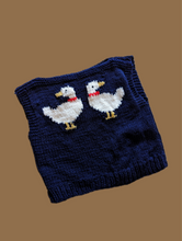 Load image into Gallery viewer, Handknit Ducks Vest 3-4y

